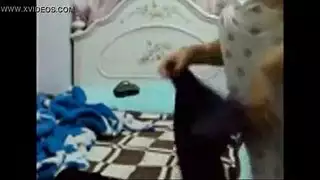 شريط جنس عربي: زوج شهواني ينك مهبل زوجته الضيق