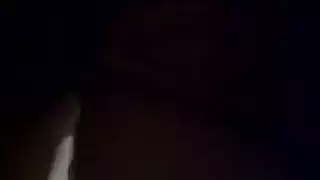 علاقة غرامية خفية: قضيب المترجم يملؤها خلف ظهر زوجها