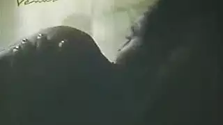 مغامرة إيروتيكية بين أم وابن