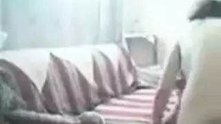 ربة منزل مصرية تمص قضيب عشيقها أثناء التصوير