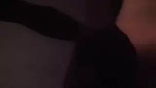 حامل تأخذ قضيب أسود سميك