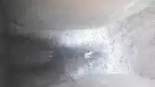 ثور أسود مستأجر يضاجع ثلاث مهبلات حتى يقذف بقوة