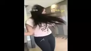 رقص مغربي حار لطالبة أثداء ناعمة وجسم شهي