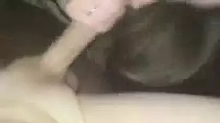 ثلاثة شباب مثارون ووليمة الكس الخاصة بهم
