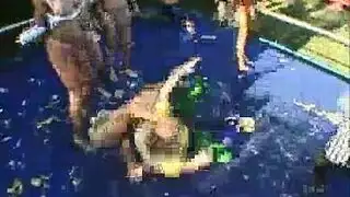 مهبل صغير يُضرب بقضيب كبير