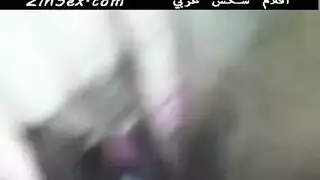 عاهرة مصرية وعشيقها في حركة غرفة نوم صريحة