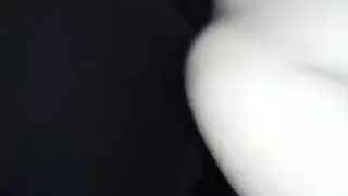 أم شابة تأخذ نكاح شرجي قاسي ونكاح مهبلي عنيف