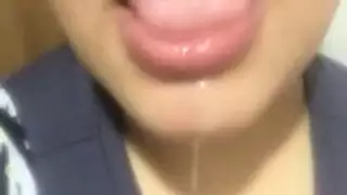 جمال عربية عارية في مشهد إباحي صارم من نوع بي دي إس إم
