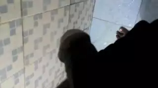جلسة ديلدو مشتركة تتحول إلى مقص صريح