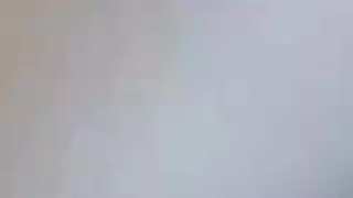 فتاة لاتينا سمينة تخضع لاختراق مزدوج ولعب مهبلي عنيف