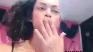 دمية جنس عابرة جنسيًا نحيفة تُفتح