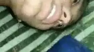 ثلاثي السكرتيرات: حوريات شقراء وسوداء الشعر في مشهد إباحي