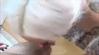 فتيات شقراء مثيرات يسكرن ويمارسن الجنس بقوة مع نائب الرئيس