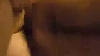 الرجل الوسيم النبيل يمارس الجنس بقوة في فيلم إباحي جامح