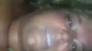 مراهقة سوداء هاوية تأخذ أول قضيب ضخم لها