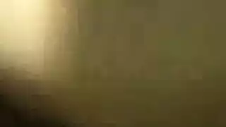 كس شاب ضيق يحصل على ضخ عنيف