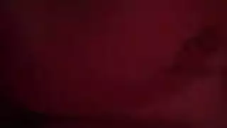 سابرينا المراهقة المشاغبة تأخذ قضيباً صلباً في فرجها