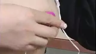 سائق يأخذ طريقًا جانبيًا لأكل ومضاجعة كس رطب لراكبته