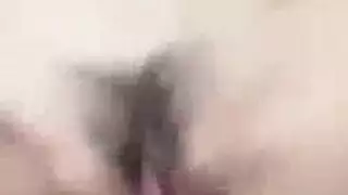 فتاة سورية شرهة تتوق للسائل المنوي في فمها