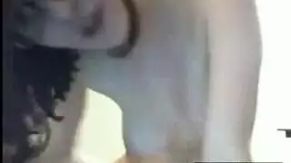 جنس فندقي صباحي مع عاهرة مجعدة الشعر مكتنزة
