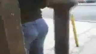 كاميرا خفية تلتقط فيتش سيطرة مراهقة قاسية على العبيد