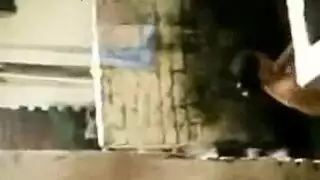 اثنين من الخادمات مفلس مص على الدببة