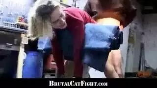 بوسة تنتهي بنيك قوي وضرب