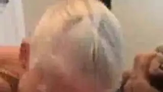ممرضة بكعب تعطي المريض فحص صريح تزاوج طبي قاسي
