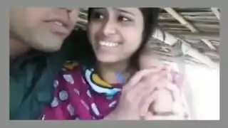 موعد مزدوج يتحول إلى عطلة جنس جماعي صريح