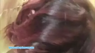 جنس على السلالم مع مراهقة حمراء الشعر جامحة في فيلم إباحي