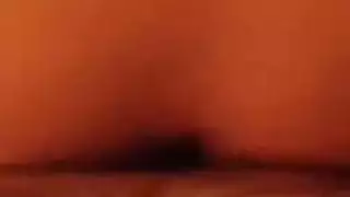 لا تستطيع دفع الفواتير ولكن يمكنها أخذ قضيبه السميك في أي وقت