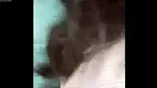 أصدقاء الجامعة الجامحون يمارسون الجنس المزدوج مع كس ضيق