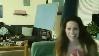 أول مرة لجماع الوجه لعاهرة هاوية شهوانية
