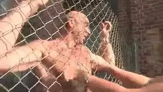 كس لابس سروال طويل ملون