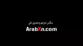 الابن يدخل لي ام