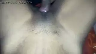 عذراء شقراء صغيرة تدمرها أعضاء ذكورية ضخمة