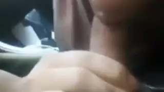 فتاة محجبة تمص الزب حتى يقذف نطفته في فمها الجائع