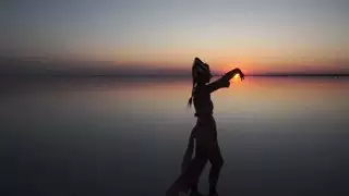 المشي بواسطة بأسلوب مصر