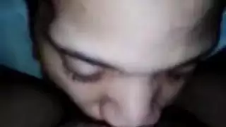 فم سونيا وكسها يقطران من اللعق المزدوج