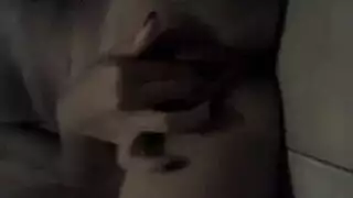 اي جي بيلجيت وشانيل بريستون في نيك ثلاثي