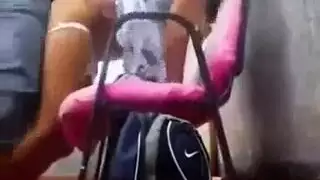 اب ينيكك بنتي وياقذف بداخل كسها
