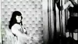 سلسلة صور إكس إكس إكس: شقراء ساخنة تتلقى ضخًا قاسيًا