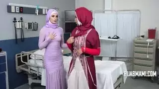 تزاوج طبي: الطبيب الأبيض يمارس الجنس مع الزوجة العربية من أجل الخصوبة