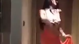 رقص شرق أوسطي مثير ينتهي بالقذف داخل المهبل