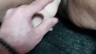 عملية دسار مكثفة تجعل بوسها يقذف نافورة ضخمة