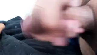 جلسة استمناء غير معدلة: أشد الشباب الهواة إثارة يجنون