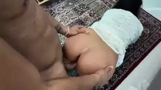 فرخة عربية تعطي مراسلة بي بي سي ضربًا شرجيًا قاسيًا وقذفًا داخليًا