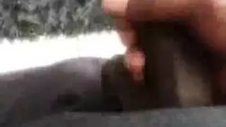 جنس نهاري محرم: فتاة سمراء تمارس الفحش مع جارتها