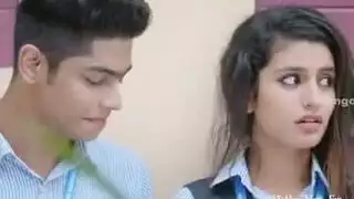 جنس كاميرا الهاتف المخفية جلسة صريحة في الغرفة