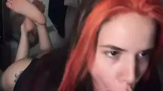 مضاجعة على السيراميك والبلاط: حلم عاشق الأقدام الإباحي العنيف
